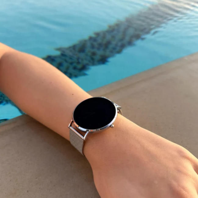 UltraClass™ Ultraflache Luxus-Smartwatch