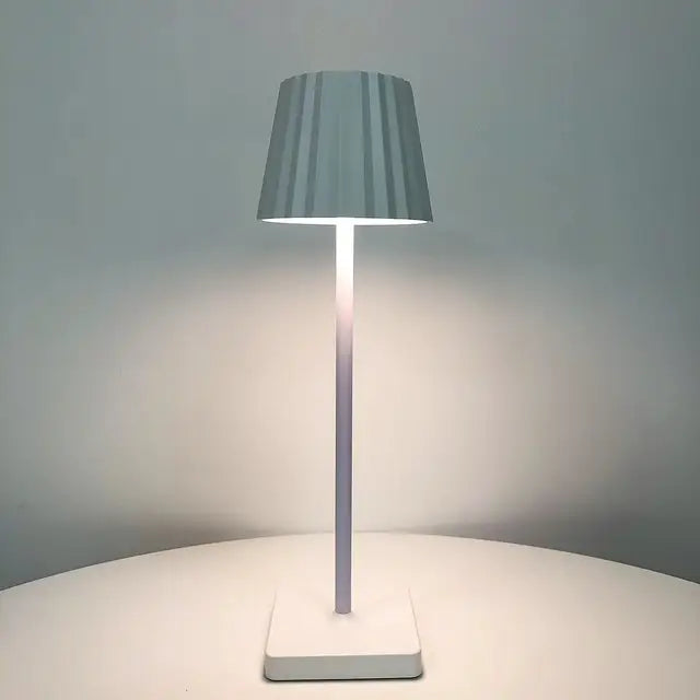 LumiGlow™ Retro-Tischlampe aus Aluminium